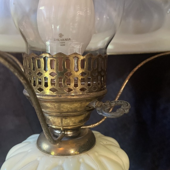 Vtg Gone with the Wind Hurricane Electric 3 Way Lamp Yellow Floral Granny Chic - Picture 10 of 11